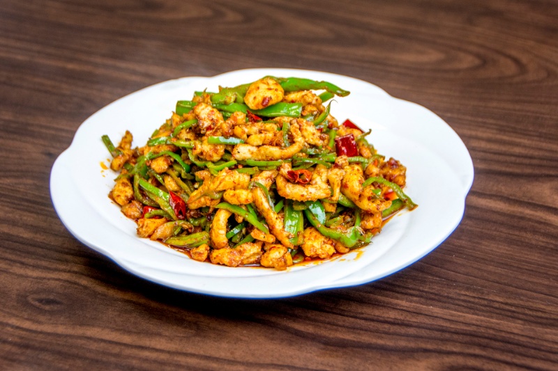 c12. spicy shredded chicken 尖椒鸡 <img title='Spicy & Hot' align='absmiddle' src='/css/spicy.png' /> <img title='Spicy & Hot' align='absmiddle' src='/css/spicy.png' /> <img title='Spicy & Hot' align='absmiddle' src='/css/spicy.png' />